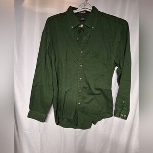 Men's Deep Green Casual Button-Down Shirt
